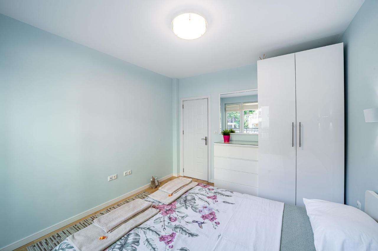 Colibri Central Apartment Varna Extérieur photo