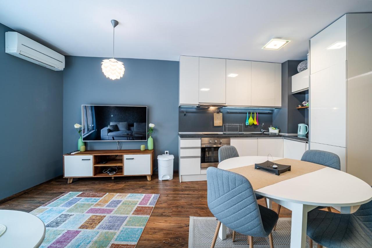 Colibri Central Apartment Varna Extérieur photo
